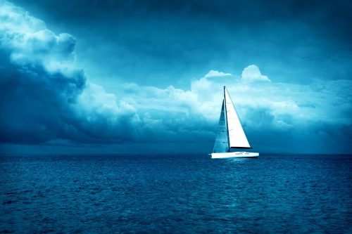Un bateau prêt à affronter la tempête, illustration de l'autorité parentale, la discipline positive
